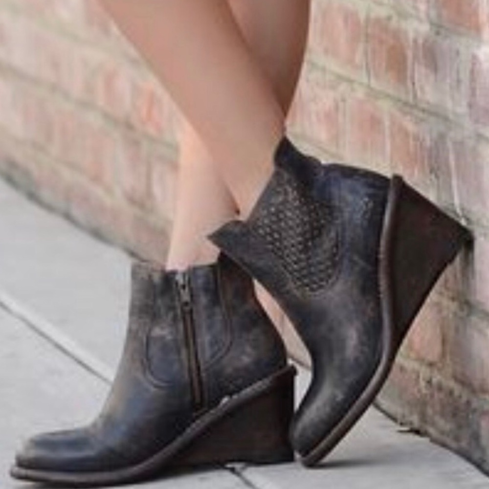Bed Stu 9-1/2 Countess Black Lux Booties